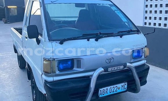 Comprar Usado Toyota Town Ace Branco Carro em Boane em Maputo Comprar Usado Toyota Town Ace Branco Carro em Boane em Maputo