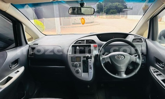 Comprar Usado Toyota Ractis Branco Carro em Boane em Maputo Comprar Usado Toyota Ractis Branco Carro em Boane em Maputo