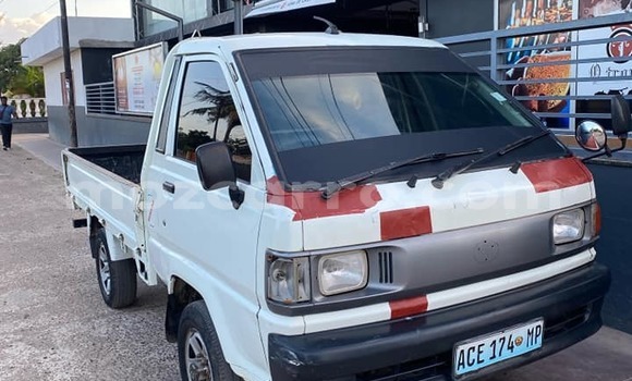 Comprar Usado Toyota Town Ace Branco Carro em Bela Vista em Maputo