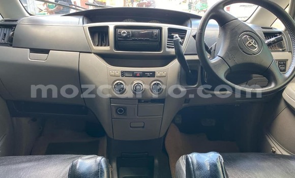 Comprar Usado Toyota Noah Branco Carro em Bela Vista em Maputo Comprar Usado Toyota Noah Branco Carro em Bela Vista em Maputo