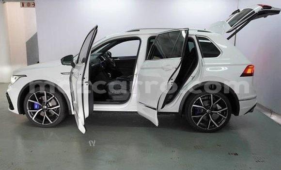 Comprar Usado Volkswagen Tiguan Branco Carro em Maputo em Maputo Comprar Usado Volkswagen Tiguan Branco Carro em Maputo em Maputo