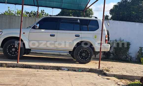 Buy Used Toyota Land Cruiser Prado White Car in Maputo in Maputo Buy Used Toyota Land Cruiser Prado White Car in Maputo in Maputo