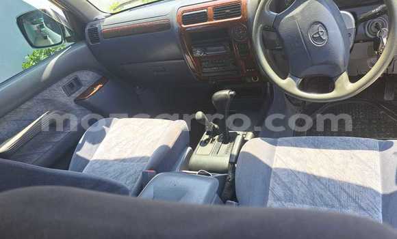 Nunua Ilio tumika Toyota Land Cruiser Prado Nyeupe Gari ndani ya Maputo nchini Maputo Nunua Ilio tumika Toyota Land Cruiser Prado Nyeupe Gari ndani ya Maputo nchini Maputo