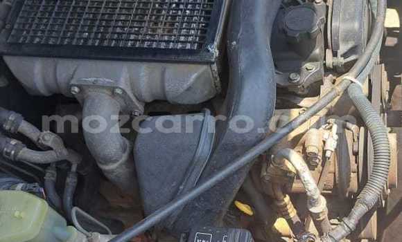 Nunua Ilio tumika Toyota Land Cruiser Prado Nyeupe Gari ndani ya Maputo nchini Maputo Nunua Ilio tumika Toyota Land Cruiser Prado Nyeupe Gari ndani ya Maputo nchini Maputo