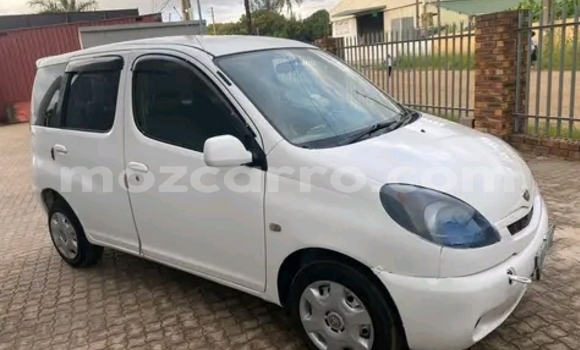 Tenga Tsaru Toyota FunCargo Chena Mota in Maputo in Maputo Tenga Tsaru Toyota FunCargo Chena Mota in Maputo in Maputo