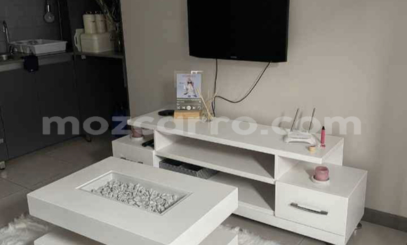 Nunua Ilio tumika Toyota Ractis Nyeusi Gari ndani ya Maputo nchini Maputo