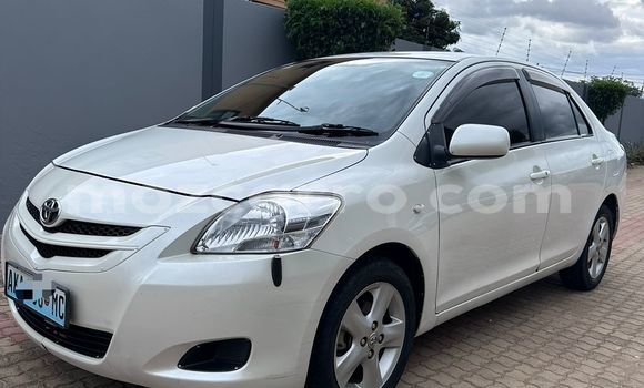 Comprar Usado Toyota Belta Branco Carro em Maputo em Maputo Comprar Usado Toyota Belta Branco Carro em Maputo em Maputo