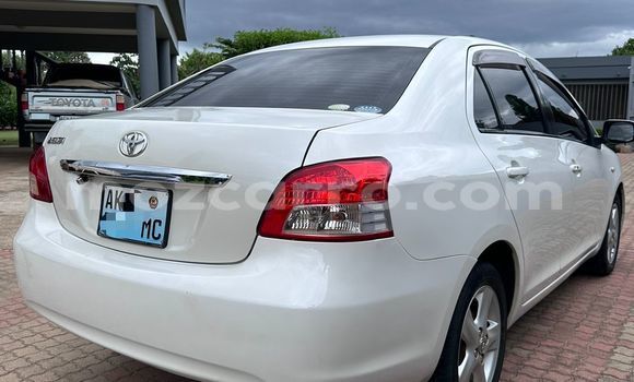 Comprar Usado Toyota Belta Branco Carro em Maputo em Maputo Comprar Usado Toyota Belta Branco Carro em Maputo em Maputo