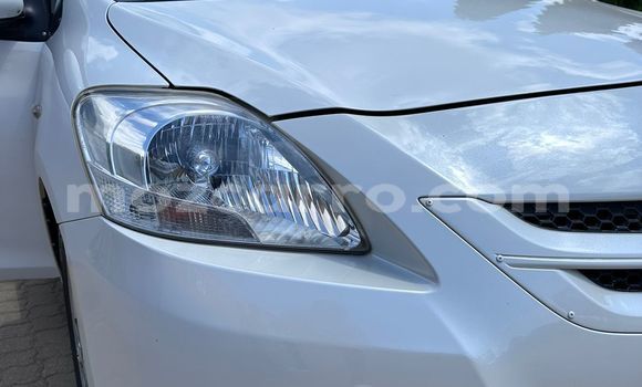 Comprar Usado Toyota Belta Branco Carro em Maputo em Maputo Comprar Usado Toyota Belta Branco Carro em Maputo em Maputo