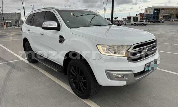 Buy Used Ford Everest White Car in Maputo in Maputo Buy Used Ford Everest White Car in Maputo in Maputo
