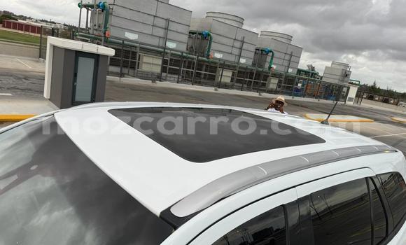 Buy Used Ford Everest White Car in Maputo in Maputo Buy Used Ford Everest White Car in Maputo in Maputo