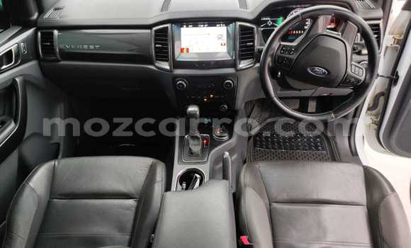 Buy Used Ford Everest White Car in Maputo in Maputo Buy Used Ford Everest White Car in Maputo in Maputo
