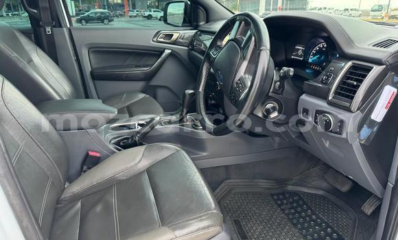 Buy Used Ford Everest White Car in Maputo in Maputo Buy Used Ford Everest White Car in Maputo in Maputo