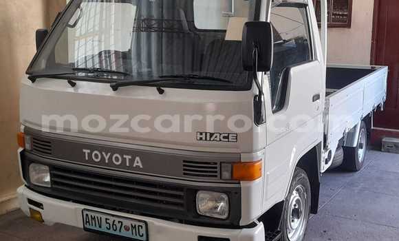 Comprar Novo Toyota Hiace Branco Carro em Maputo em Maputo
