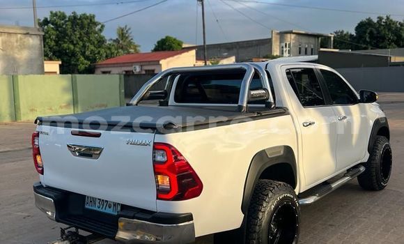 Nunua Mpya Toyota Hilux Nyeupe Gari ndani ya Maputo nchini Maputo Nunua Mpya Toyota Hilux Nyeupe Gari ndani ya Maputo nchini Maputo