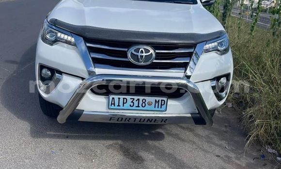 Comprar Novo Toyota Fortuner Branco Carro em Maputo em Maputo Comprar Novo Toyota Fortuner Branco Carro em Maputo em Maputo