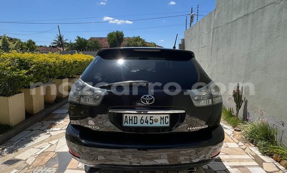 Nunua Ilio tumika Toyota Harrier Nyeusi Gari ndani ya Maputo nchini Maputo Nunua Ilio tumika Toyota Harrier Nyeusi Gari ndani ya Maputo nchini Maputo