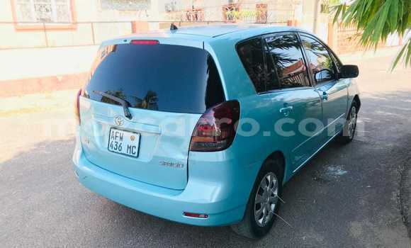 Nunua Ilio tumika Toyota Corolla Spacio Bluu Gari ndani ya Maputo nchini Maputo Nunua Ilio tumika Toyota Corolla Spacio Bluu Gari ndani ya Maputo nchini Maputo