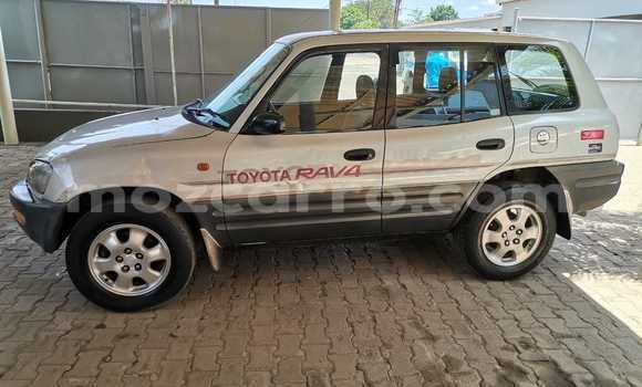 Tenga Tsaru Toyota RAV4 Chena Mota in Maputo in Maputo Tenga Tsaru Toyota RAV4 Chena Mota in Maputo in Maputo
