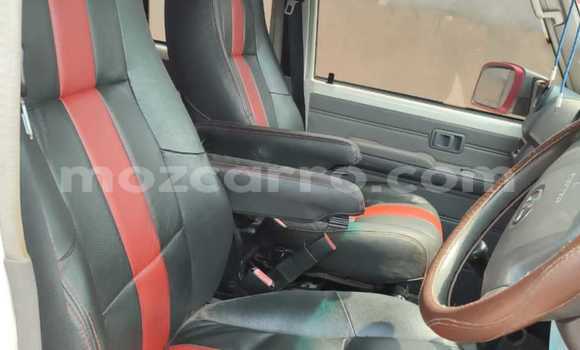 Comprar Usado Toyota Land Cruiser Branco Carro em Maputo em Maputo Comprar Usado Toyota Land Cruiser Branco Carro em Maputo em Maputo