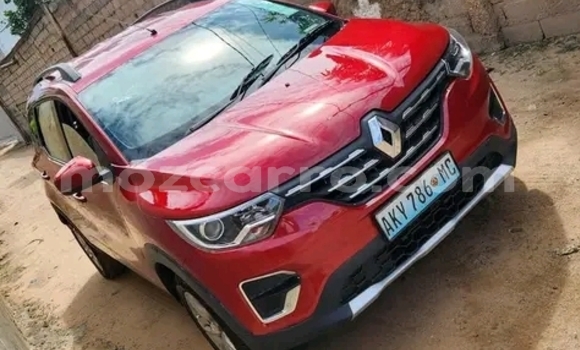 Nunua Mpya Renault Trafic Nyekundu Gari ndani ya Maputo nchini Maputo