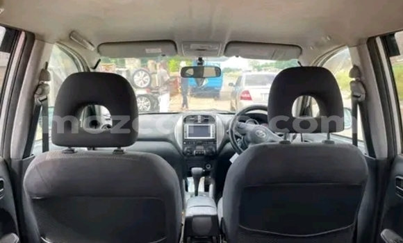 Comprar Usado Toyota RAV4 De outros Carro em Maputo em Maputo Comprar Usado Toyota RAV4 De outros Carro em Maputo em Maputo