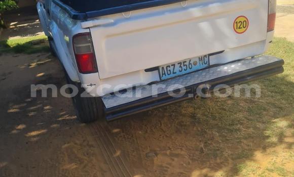 Buy Used Toyota Hilux White Car in Maputo in Maputo Buy Used Toyota Hilux White Car in Maputo in Maputo