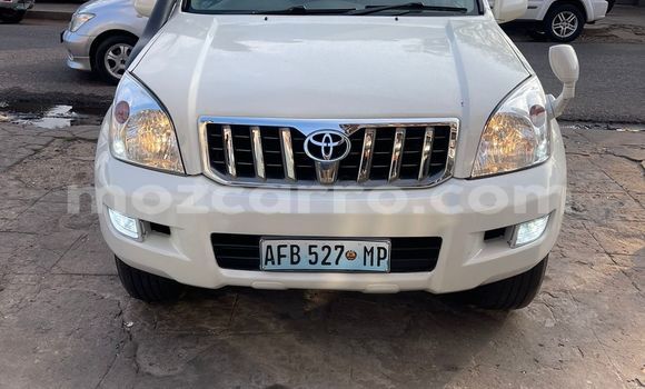Comprar Usado Toyota Land Cruiser Branco Carro em Maputo em Maputo