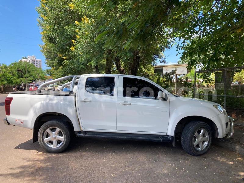 Big with watermark isuzu d max maputo maputo 20540