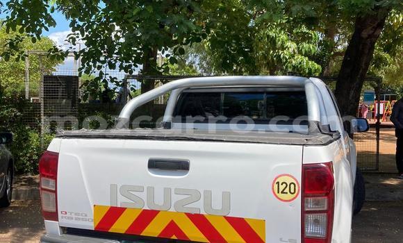 Tenga Tsaru Isuzu D-MAX Chena Mota in Maputo in Maputo Tenga Tsaru Isuzu D-MAX Chena Mota in Maputo in Maputo