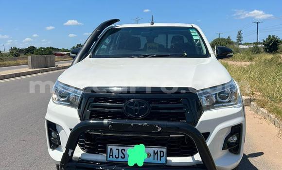 Comprar Usado Toyota Hilux Branco Carro em Maputo em Maputo Comprar Usado Toyota Hilux Branco Carro em Maputo em Maputo