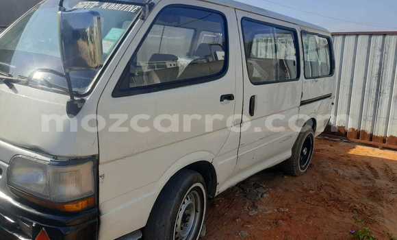 Buy Used Toyota Hiace White Car in Maputo in Maputo Buy Used Toyota Hiace White Car in Maputo in Maputo