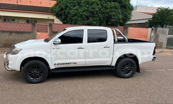 Buy Used Toyota Hilux White Car in Maputo in Maputo Buy Used Toyota Hilux White Car in Maputo in Maputo