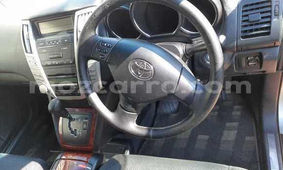 Nunua Ilio tumika Toyota Harrier Beige Gari ndani ya Maputo nchini Maputo Nunua Ilio tumika Toyota Harrier Beige Gari ndani ya Maputo nchini Maputo