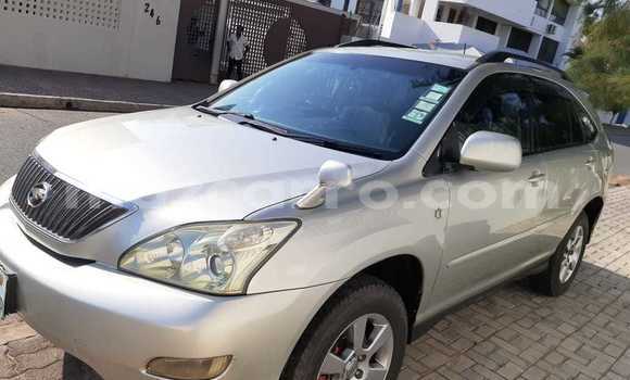 Nunua Ilio tumika Toyota Harrier Beige Gari ndani ya Maputo nchini Maputo Nunua Ilio tumika Toyota Harrier Beige Gari ndani ya Maputo nchini Maputo