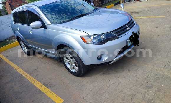 Nunua Ilio tumika Mitsubishi Outlander Nyingine Gari ndani ya Maputo nchini Maputo Nunua Ilio tumika Mitsubishi Outlander Nyingine Gari ndani ya Maputo nchini Maputo