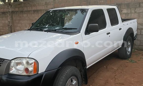 Comprar Usado Nissan Hardbody Branco Carro em Maputo em Maputo Comprar Usado Nissan Hardbody Branco Carro em Maputo em Maputo