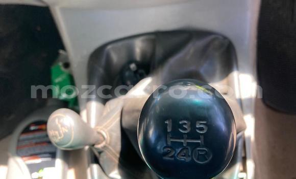 Buy Used Toyota Hilux White Car in Maputo in Maputo Buy Used Toyota Hilux White Car in Maputo in Maputo