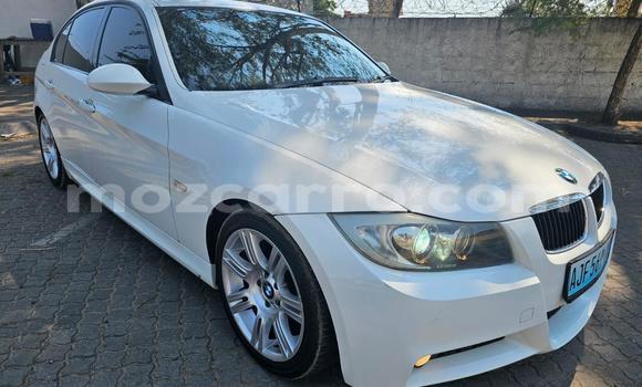 Nunua Ilio tumika BMW 3-Series Nyeupe Gari ndani ya Maputo nchini Maputo