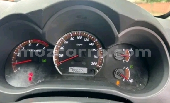 Nunua Ilio tumika Toyota Hilux Nyeupe Gari ndani ya Maputo nchini Maputo Nunua Ilio tumika Toyota Hilux Nyeupe Gari ndani ya Maputo nchini Maputo