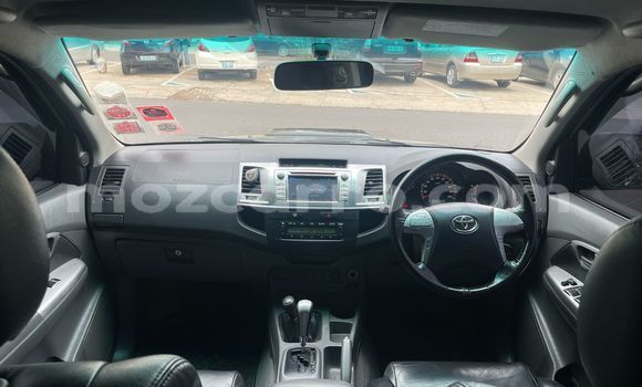 Comprar Usado Toyota Hilux Preto Carro em Maputo em Maputo Comprar Usado Toyota Hilux Preto Carro em Maputo em Maputo