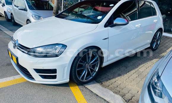 Comprar Usado Volkswagen Golf R Branco Carro em Maputo em Maputo Comprar Usado Volkswagen Golf R Branco Carro em Maputo em Maputo