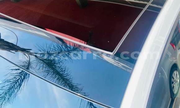 Comprar Usado Volkswagen Golf R Branco Carro em Maputo em Maputo Comprar Usado Volkswagen Golf R Branco Carro em Maputo em Maputo