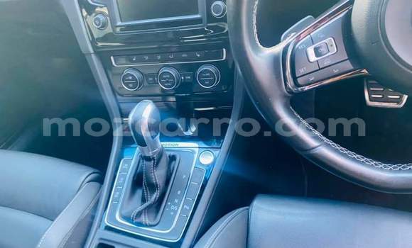 Comprar Usado Volkswagen Golf R Branco Carro em Maputo em Maputo Comprar Usado Volkswagen Golf R Branco Carro em Maputo em Maputo
