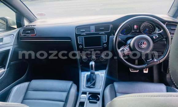 Comprar Usado Volkswagen Golf R Branco Carro em Maputo em Maputo Comprar Usado Volkswagen Golf R Branco Carro em Maputo em Maputo