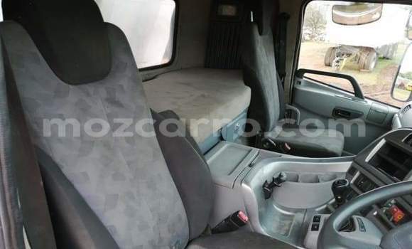 Comprar Usado Nissan UD Branco Caminhão em Maputo em Maputo Comprar Usado Nissan UD Branco Caminhão em Maputo em Maputo