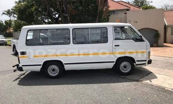 Comprar Usado Toyota Hiace Branco Carro em Maputo em Maputo Comprar Usado Toyota Hiace Branco Carro em Maputo em Maputo