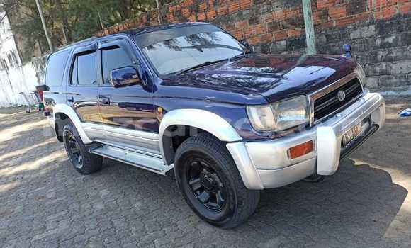 Comprar Usado Toyota Hilux Surf Azul Carro em Maputo em Maputo
