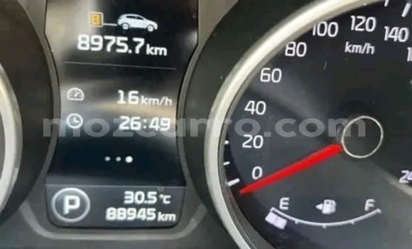 Nunua Ilio tumika Kia Sportage Nyekundu Gari ndani ya Maputo nchini Maputo Nunua Ilio tumika Kia Sportage Nyekundu Gari ndani ya Maputo nchini Maputo