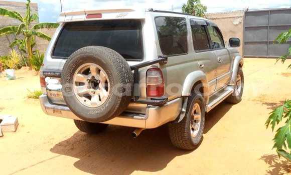 Nunua Ilio tumika Toyota Hilux Surf Nyingine Gari ndani ya Maputo nchini Maputo Nunua Ilio tumika Toyota Hilux Surf Nyingine Gari ndani ya Maputo nchini Maputo